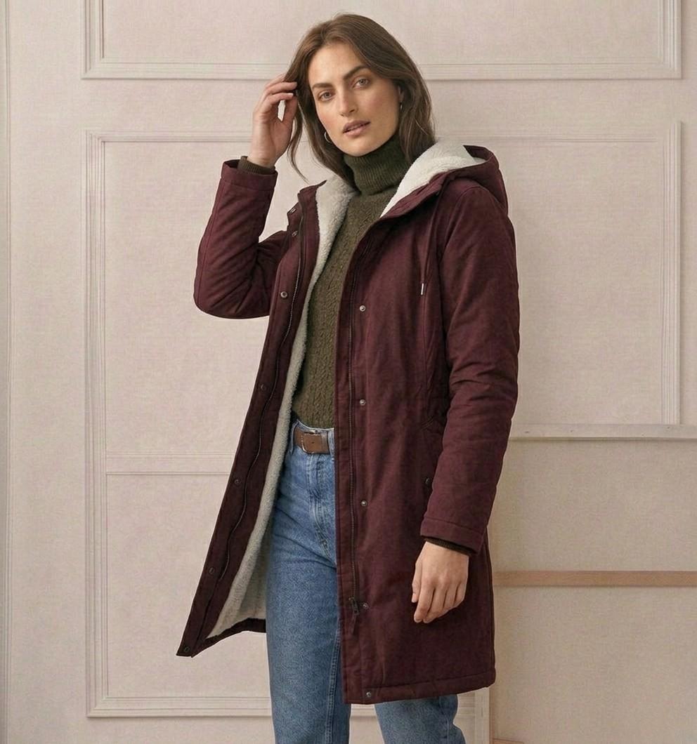 Leah Parka